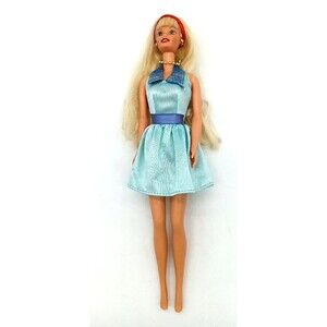 Vintage 1976 Mattel Barbie Twist N Turn Bendable Legs Blond Hair Blue Dress